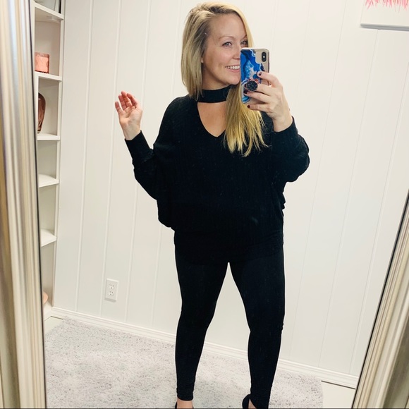 NWT Dolman Sleeve Black Blouse - Picture 7 of 15